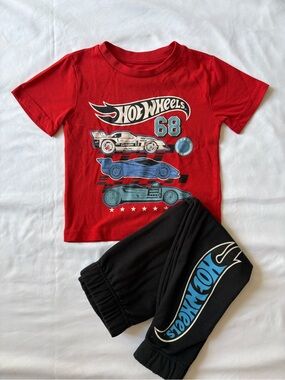 🦖 Toddler boy Hot wheels Red Graphic Tee and Black Jogger Set